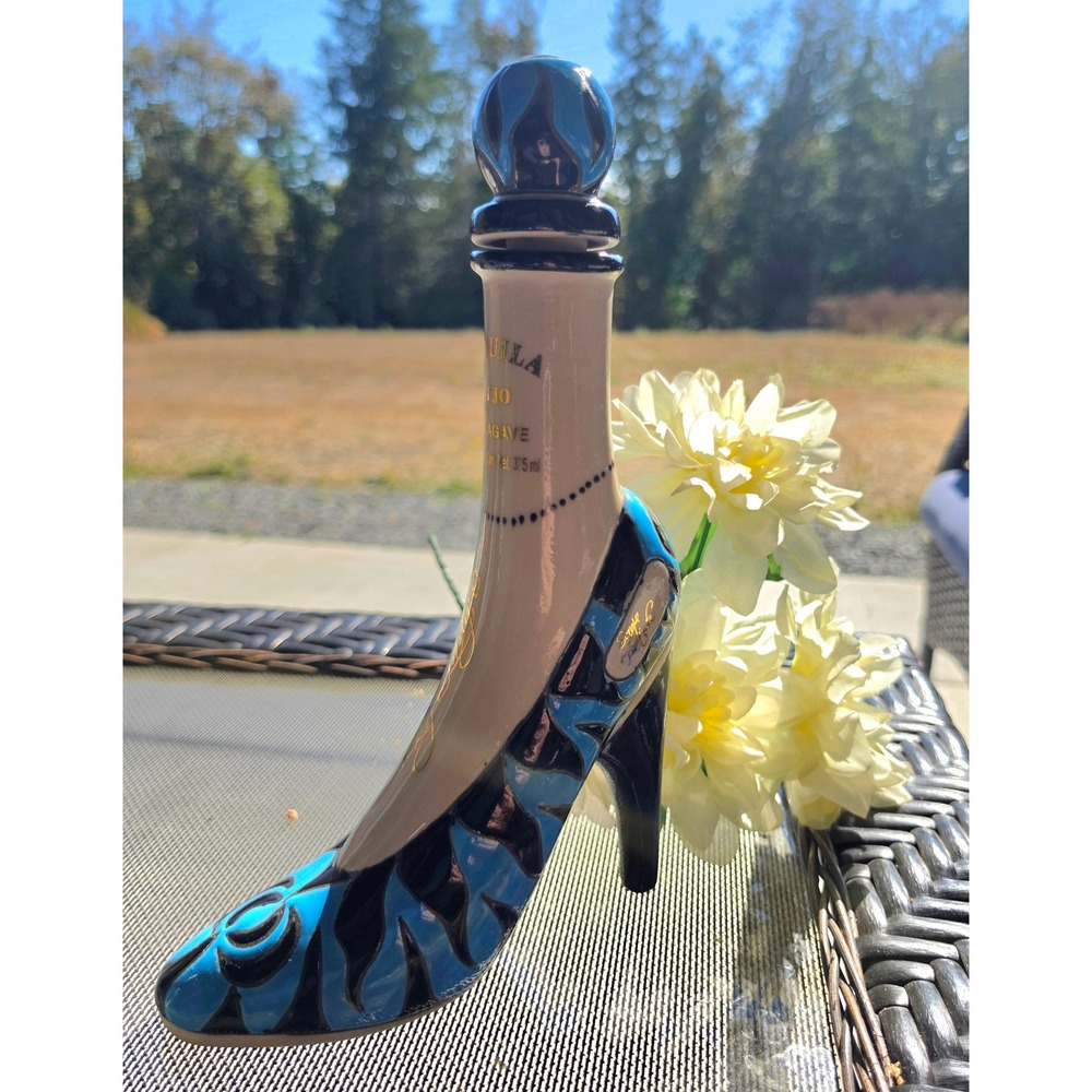 Rare Teky Lady Tequila Decanter Empty High Heel Shoe Bottle Signed Blue Flame